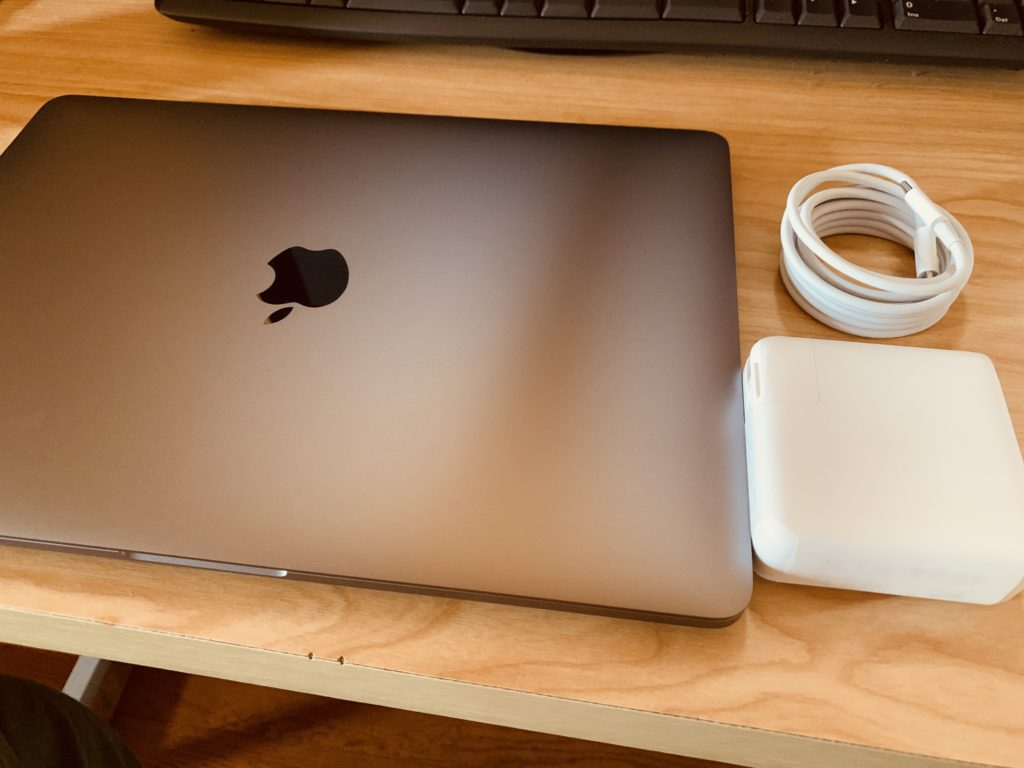 Macbook Air2015壊れたのでMacBook Pro 2020を購入しました。【感想など】