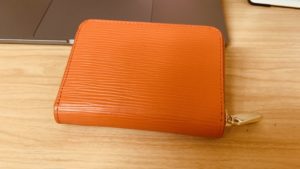 【ミニマリスト】長財布をやめて小さい財布に変えました【中身を減らしても生活できるか】