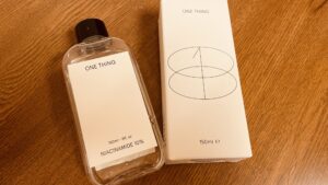 ONE THING(ワンシング) ナイアシンアミドを買ったのでレビュー【顔のテカリが気になる方へ効果まとめ】