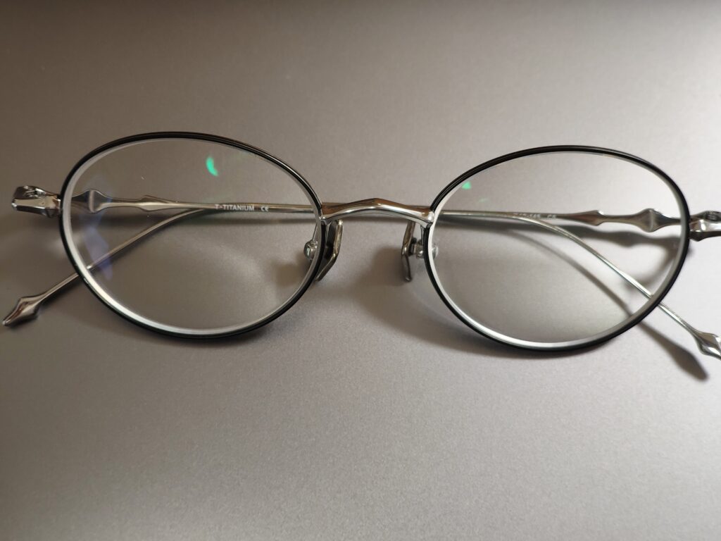 【Claura】メガネはJINSより安い? 2本買って感じた違いとおすすめな人